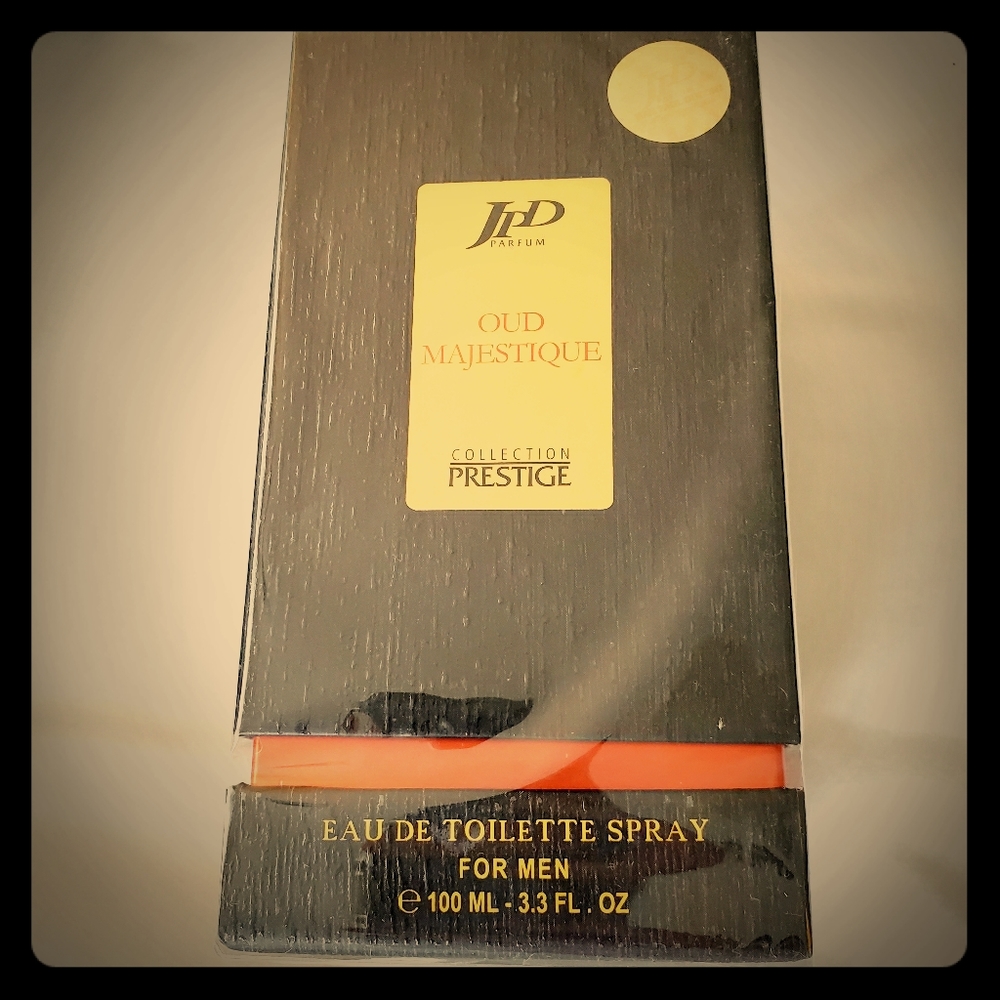 Oud Majestique (largest bottle)